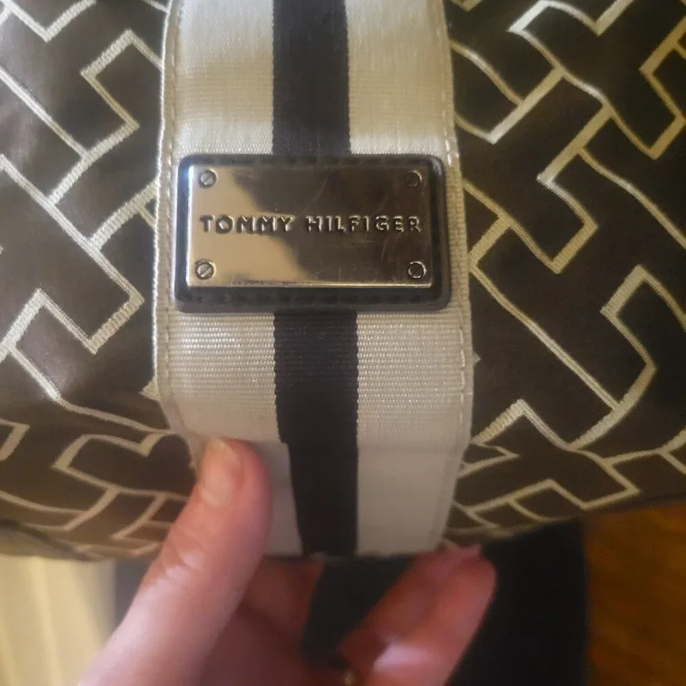 Tommy Hilfiger Hobo Shoulder Bag - Brown/Cream
